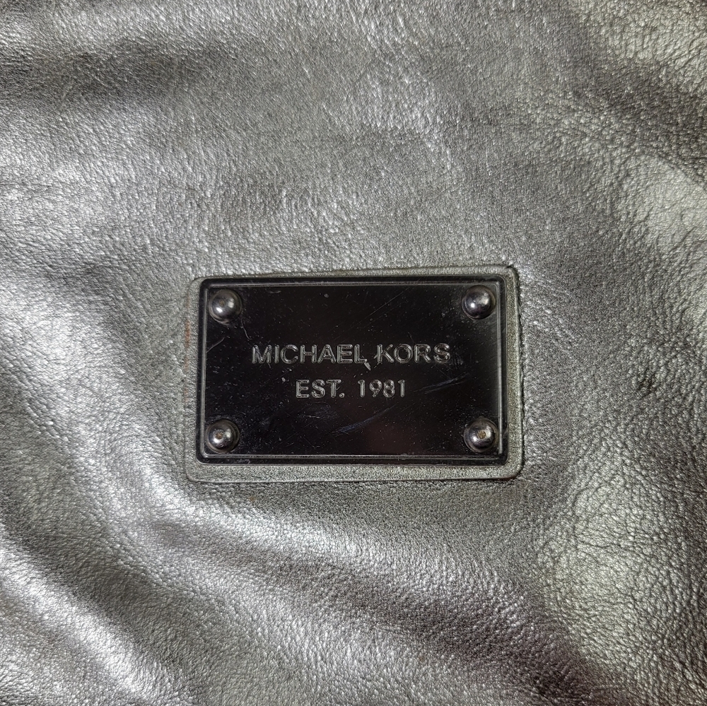 Vintage Michael Kors Gold Clutch Bag - Picture 3 of 11